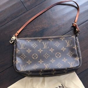 LV purse
